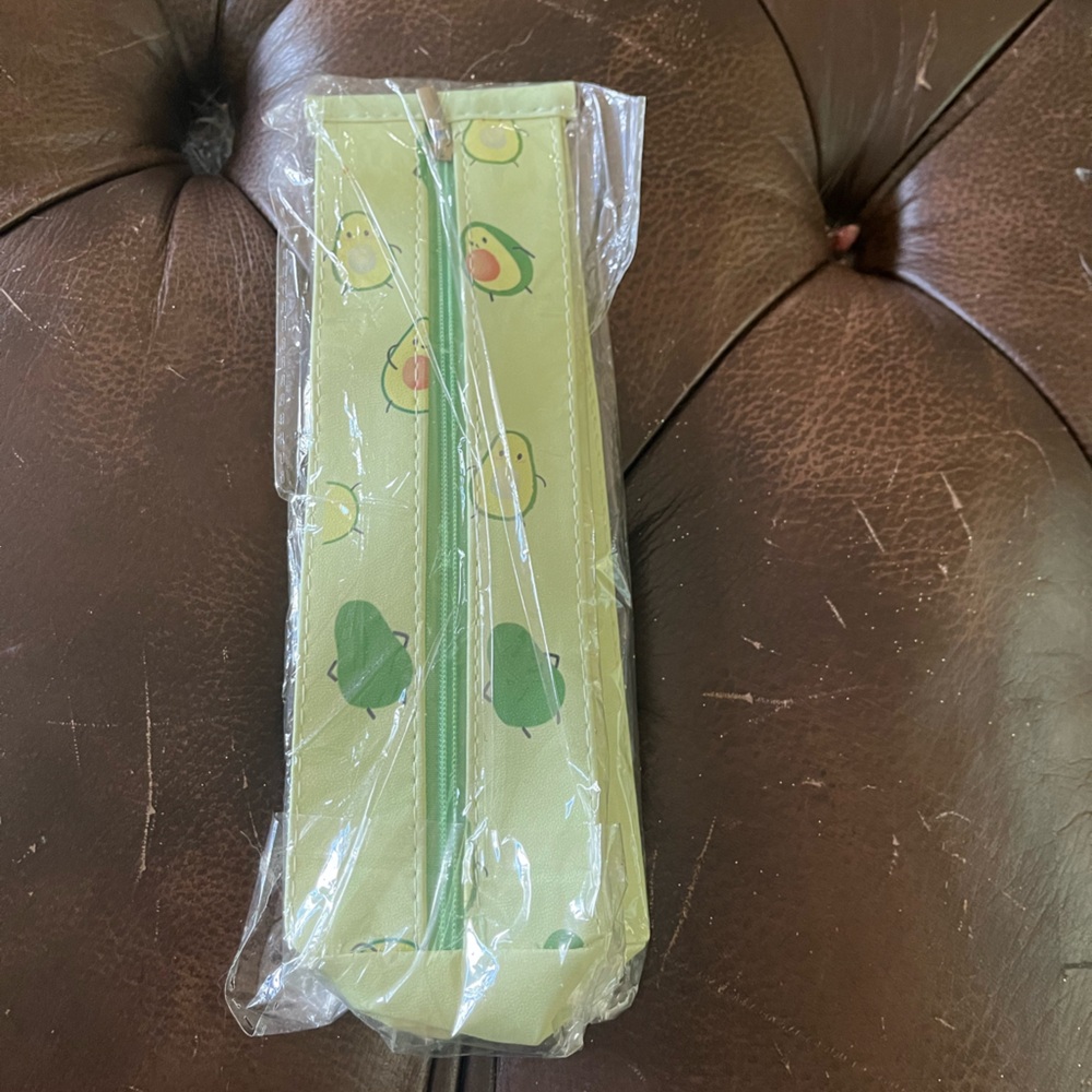 Avocado, pencil bag, no. Super cute, Kawaii.